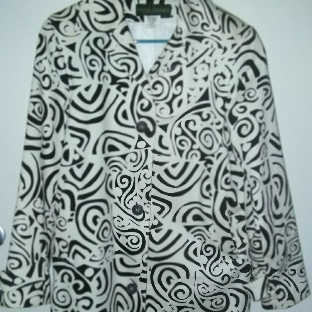 Button down Jacket/ Trench - Picture 2 of 4